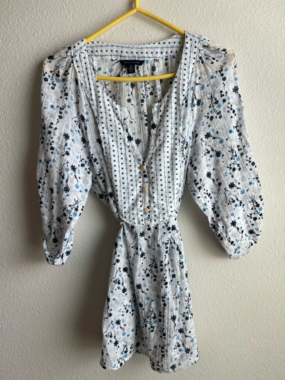 Tommy Hilfiger White Floral Print Peasant Blouse w/ Blue and Black Accents Boho
